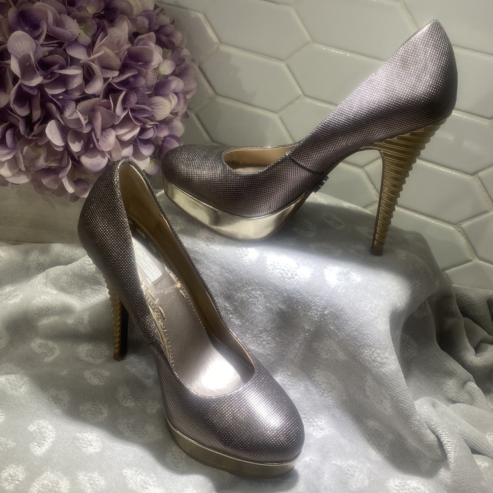 Rachel Roy Platform Heel Pumps Bronze/Silver Size 6